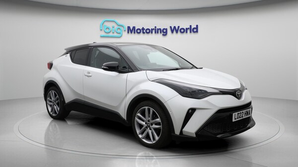 Used Toyota C-HR 2022 for sale - 75720548: Photo 2