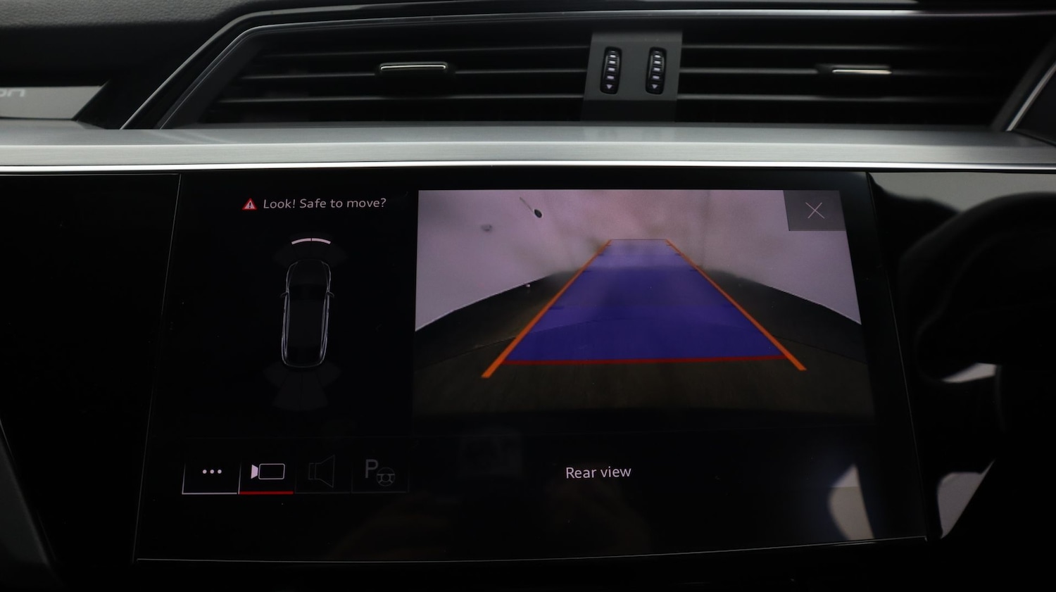 Used Audi e-tron 2022 for sale - 77367113: Photo 23