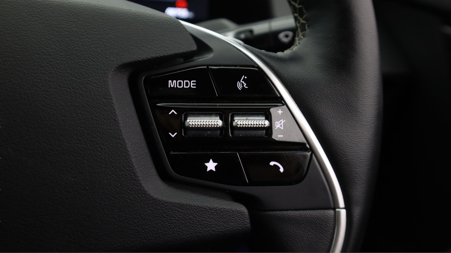 Used Kia EV6 2023 for sale - 77103950: Photo 25