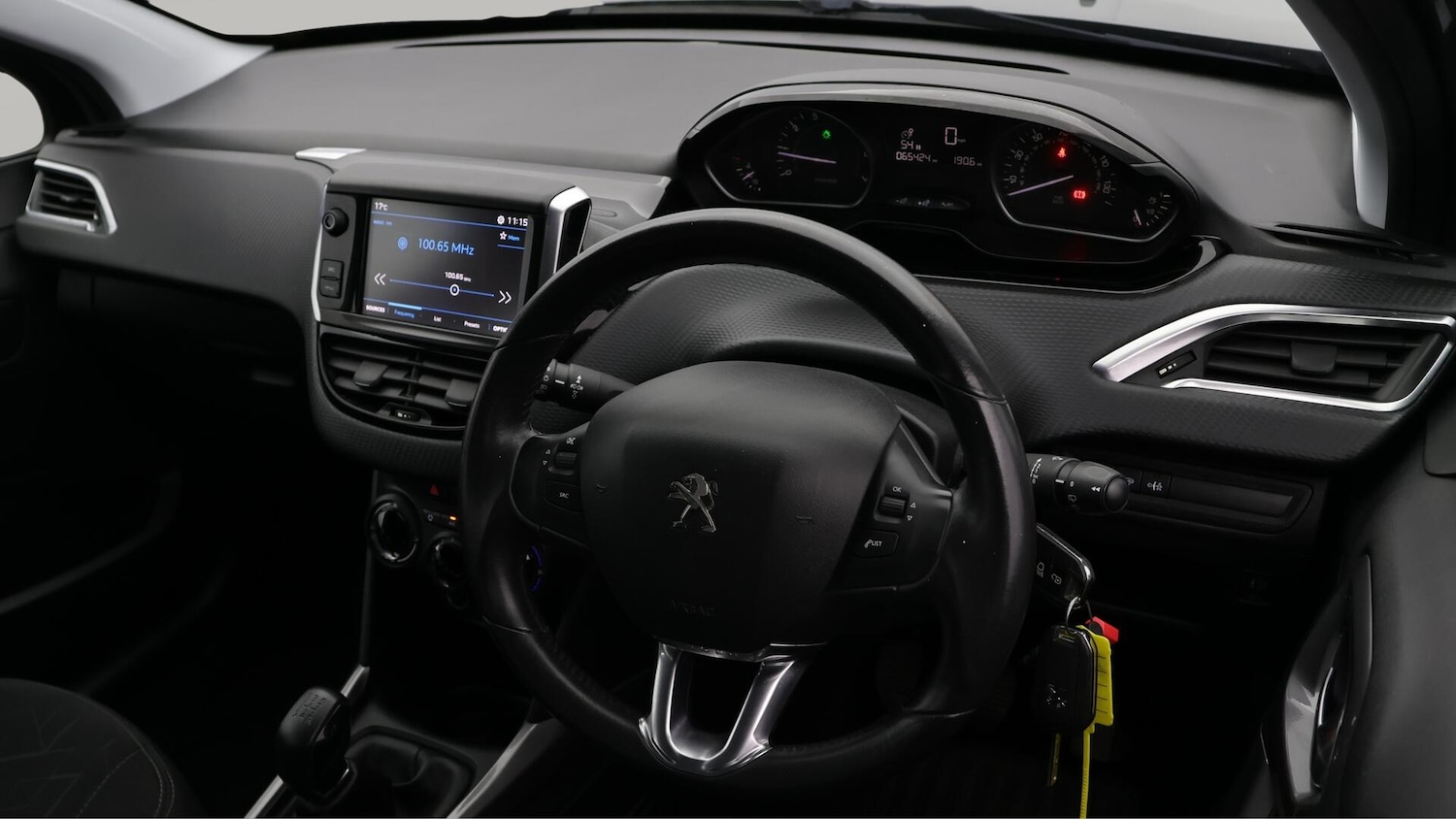 Used Peugeot 2008 2018 for sale - 76349861: Photo 10