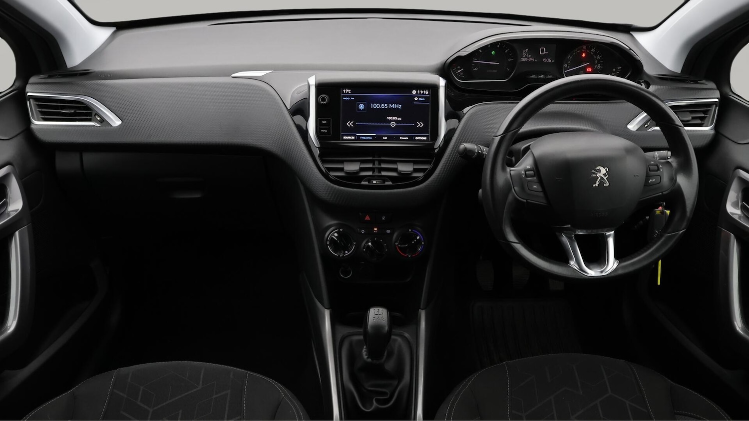 Used Peugeot 2008 2018 for sale - 76349861: Photo 14