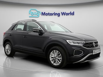 Used Volkswagen T-Roc 2023 for sale - 75478656: Photo