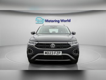 Used Volkswagen T-Roc 2023 for sale - 75478656: Photo