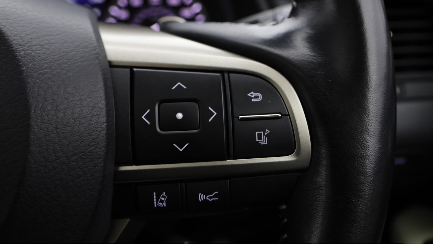 Used Lexus RX L 2022 for sale - 76446791: Photo 30