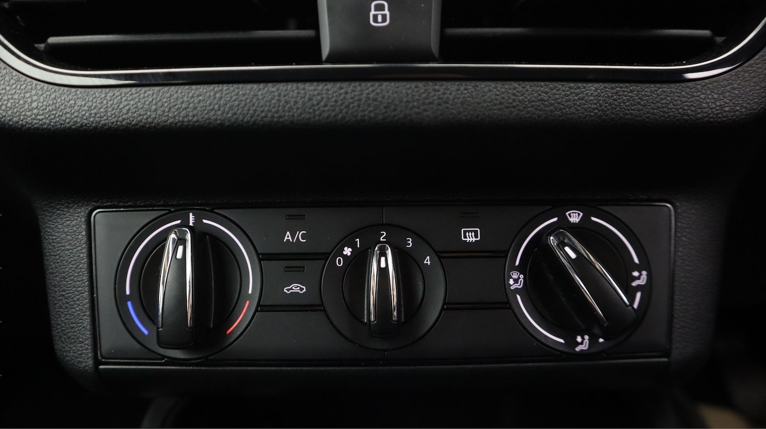 Used Volvo XC40 2021 for sale - 78040417: Photo 12