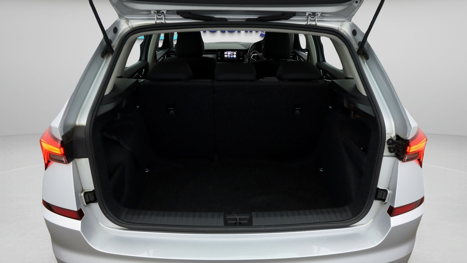 Used Volvo XC40 2021 for sale - 78040417: Photo 17