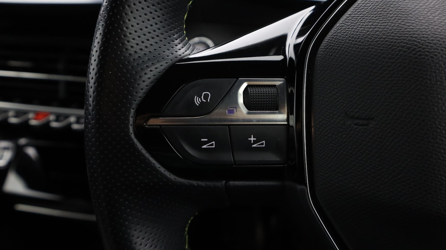 Used Peugeot 2008 2021 for sale - 77438529: Photo 22