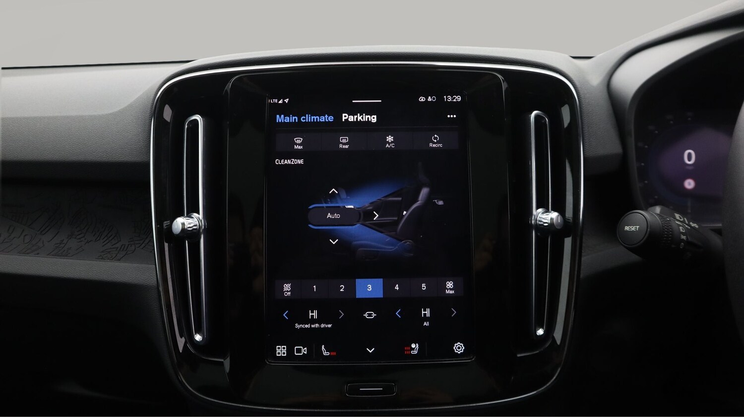 Used Volvo C40 2022 for sale - 77328955: Photo 12