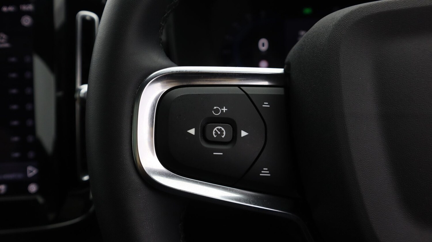 Used Volvo C40 2022 for sale - 77328955: Photo 25