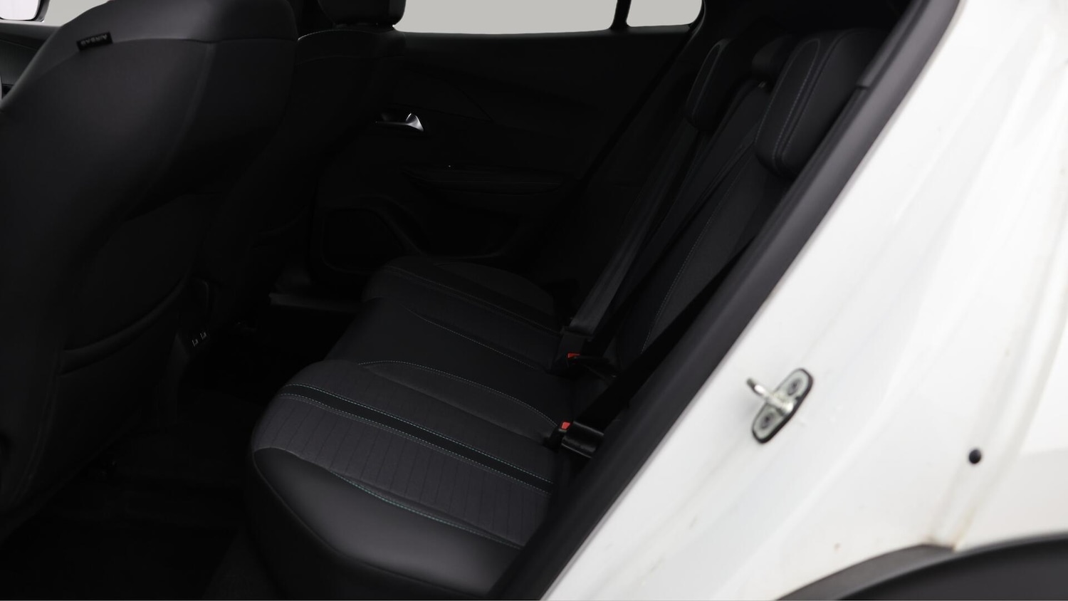 Used Peugeot 2008 2022 for sale - 76371611: Photo 17