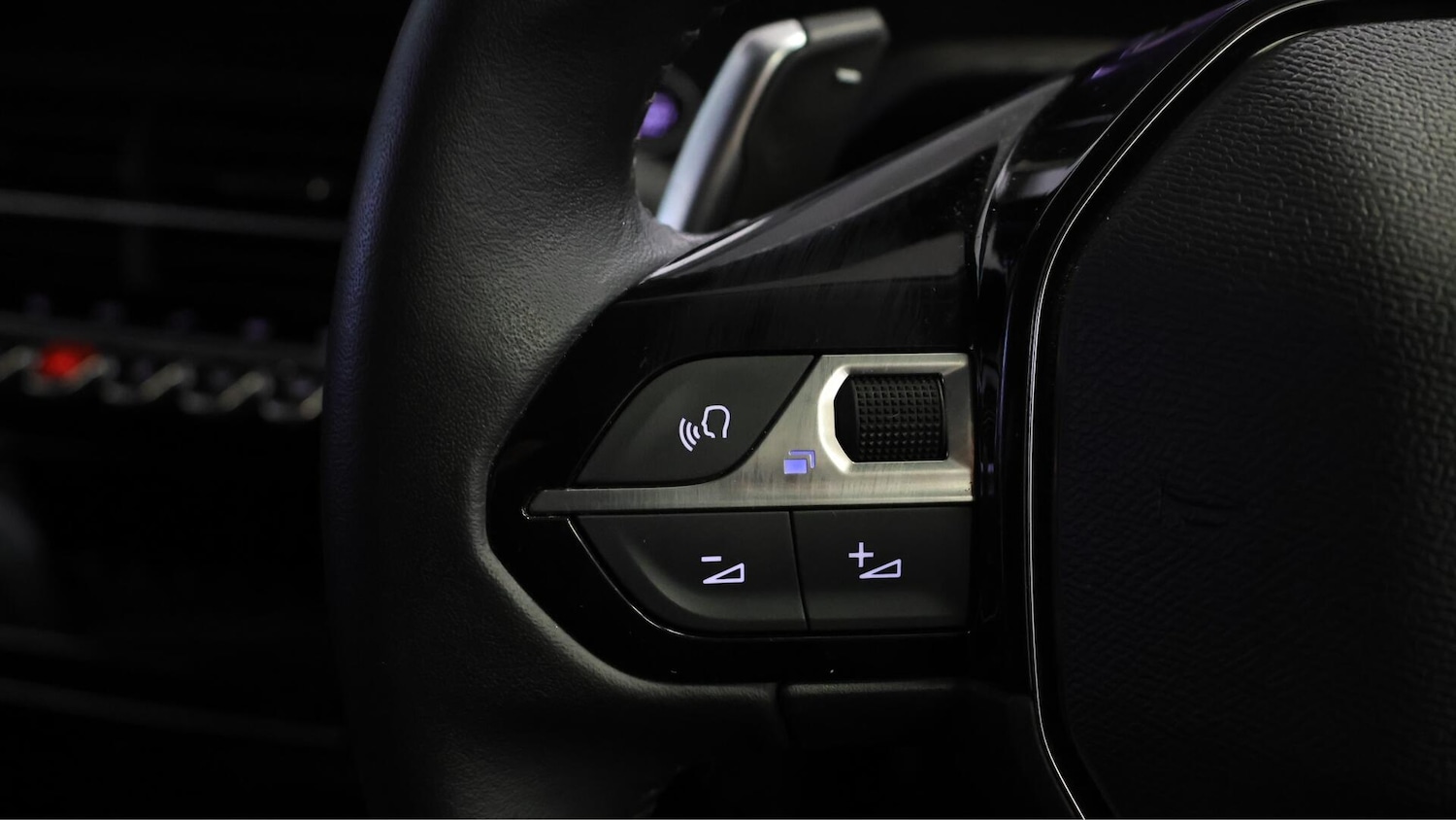 Used Peugeot 2008 2022 for sale - 76371611: Photo 24