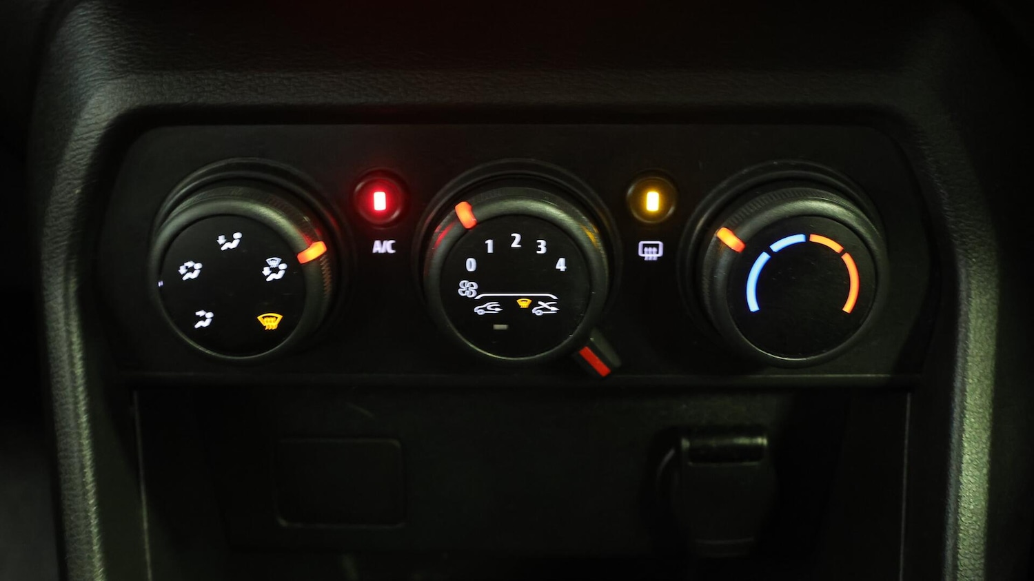 Used Dacia Sandero 2022 for sale - 76307293: Photo 13
