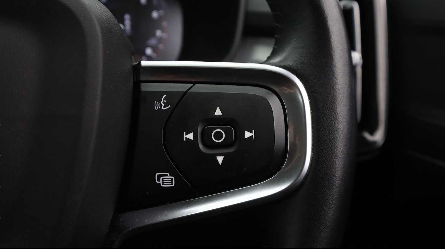 Used Volvo XC40 2021 for sale - 77610200: Photo 23