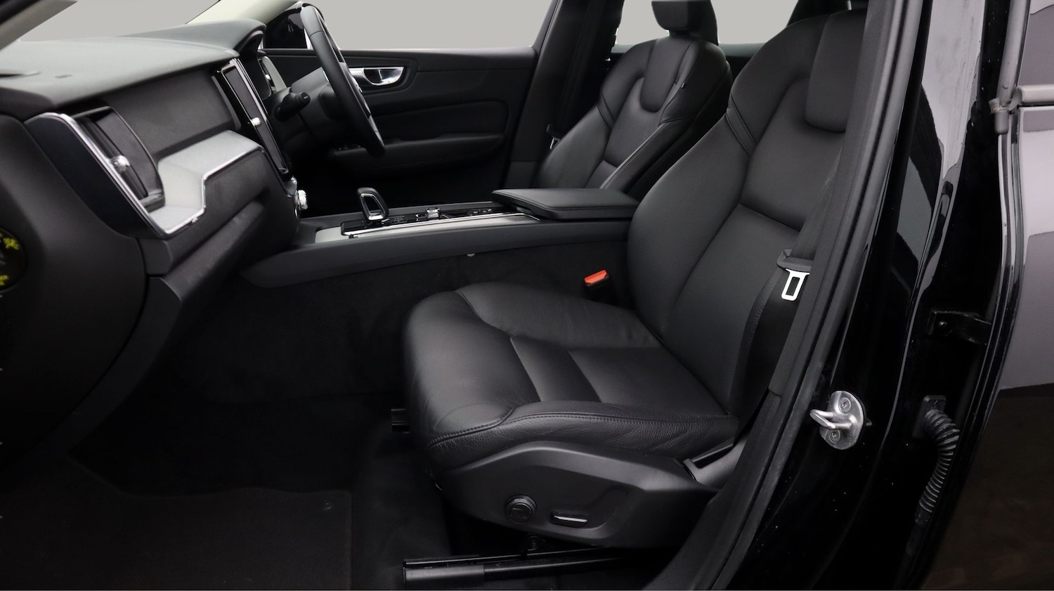 Used Volvo XC60 2023 for sale - 77416846: Photo 14