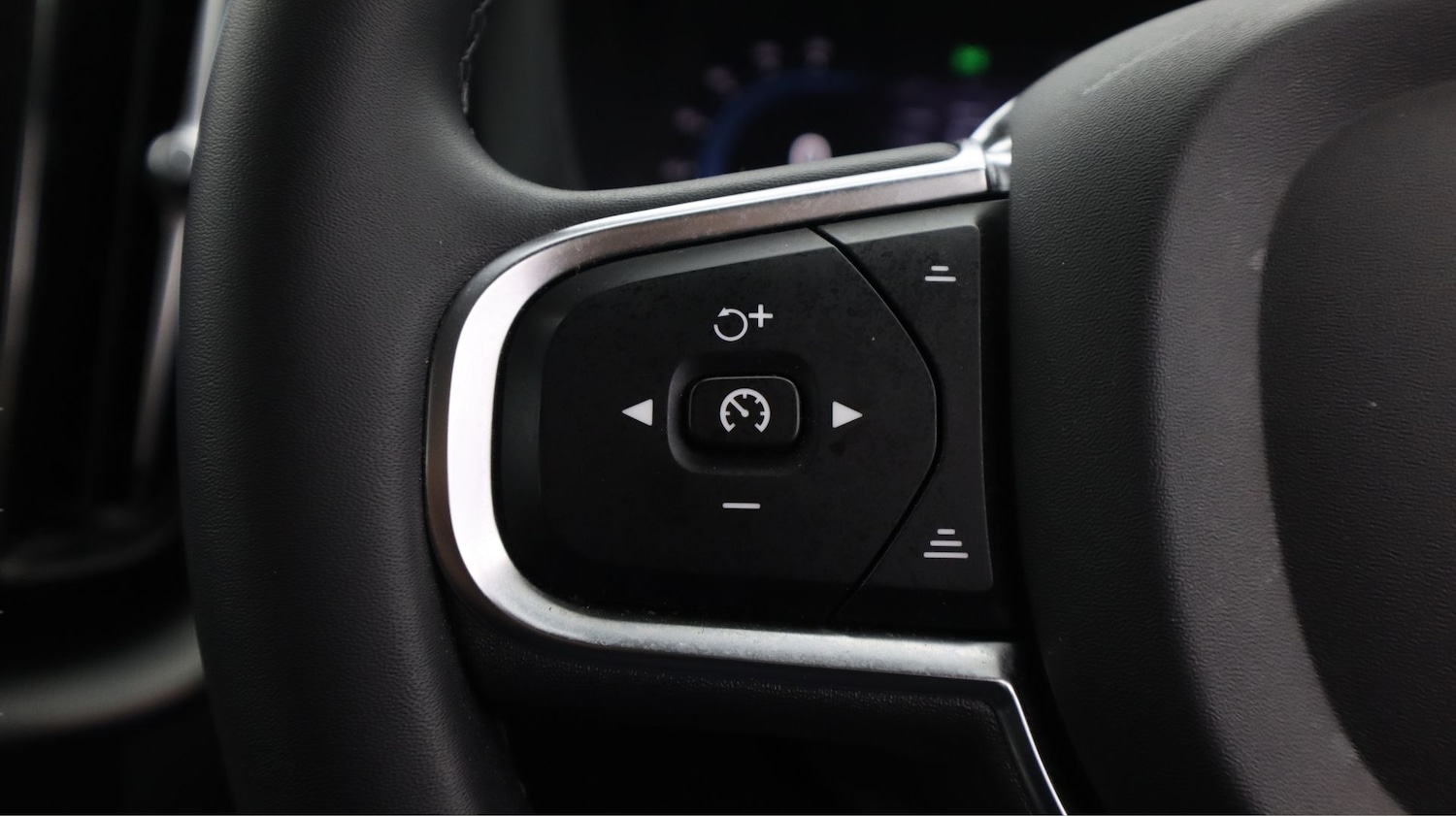 Used Volvo XC60 2023 for sale - 77416846: Photo 21