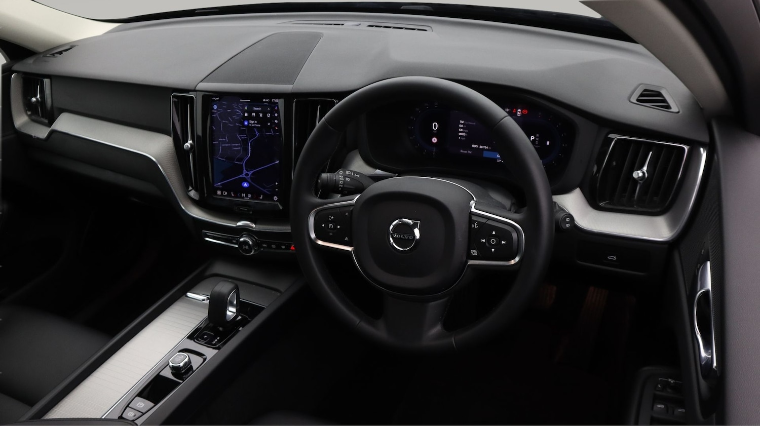 Used Volvo XC60 2023 for sale - 77416846: Photo 9