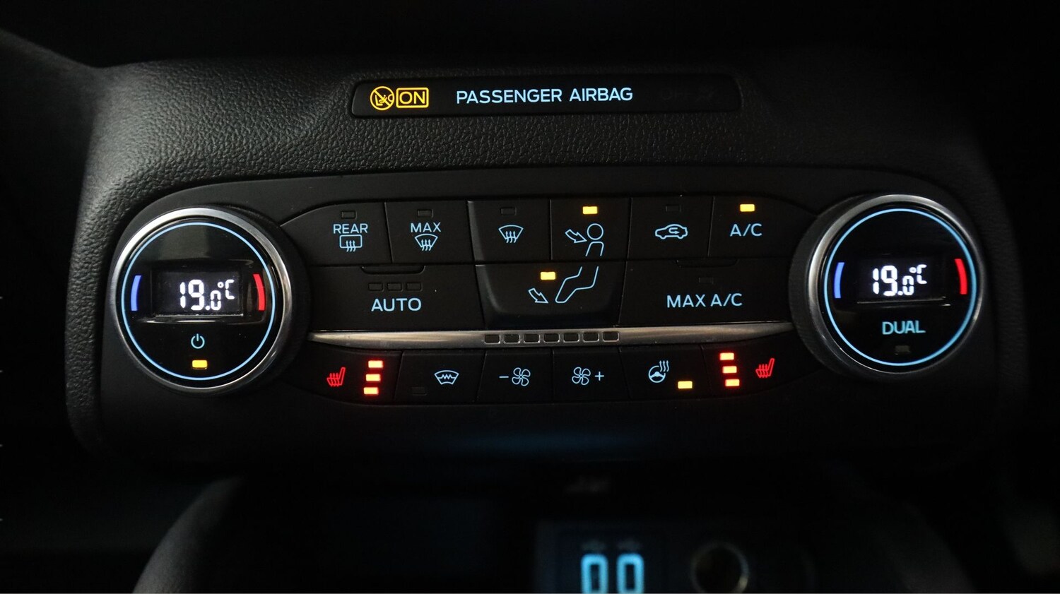 Used Ford Focus 2021 for sale - 77363841: Photo 12