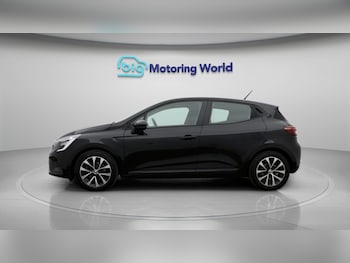 Used Renault Clio 2023 for sale - 78556561: Photo