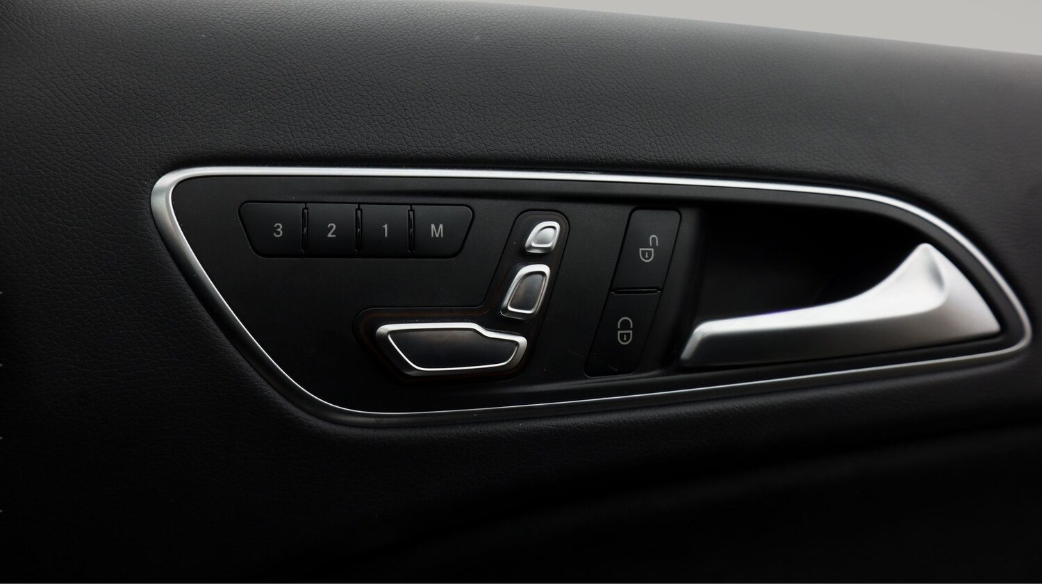 Used Mercedes-Benz GLA 2020 for sale - 77508304: Photo 21