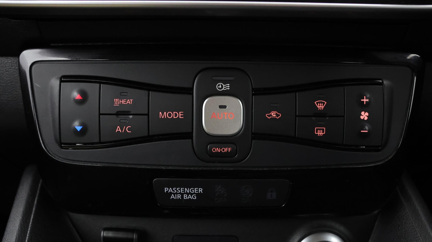 Used Nissan Leaf 2020 for sale - 76059559: Photo 13