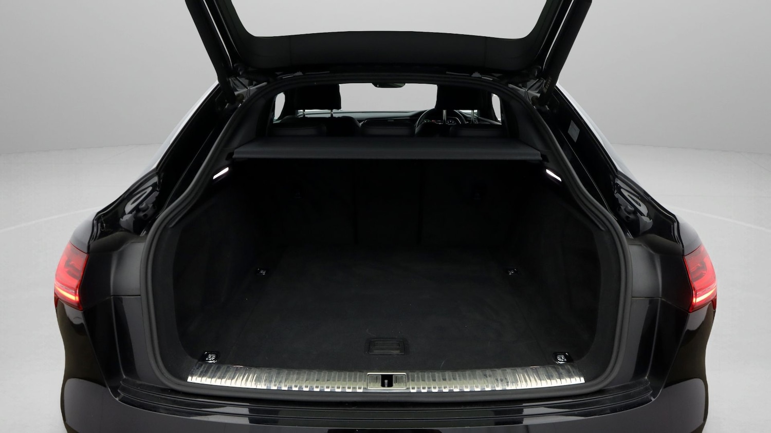 Used Audi e-tron 2023 for sale - 77591518: Photo 17