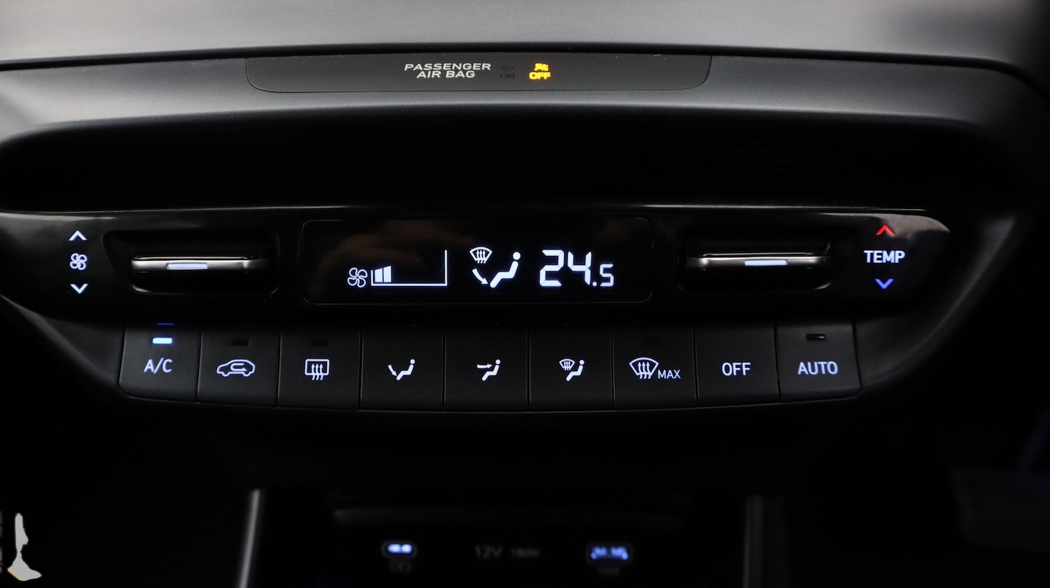 Used Hyundai i20 2023 for sale - 77181741: Photo 12