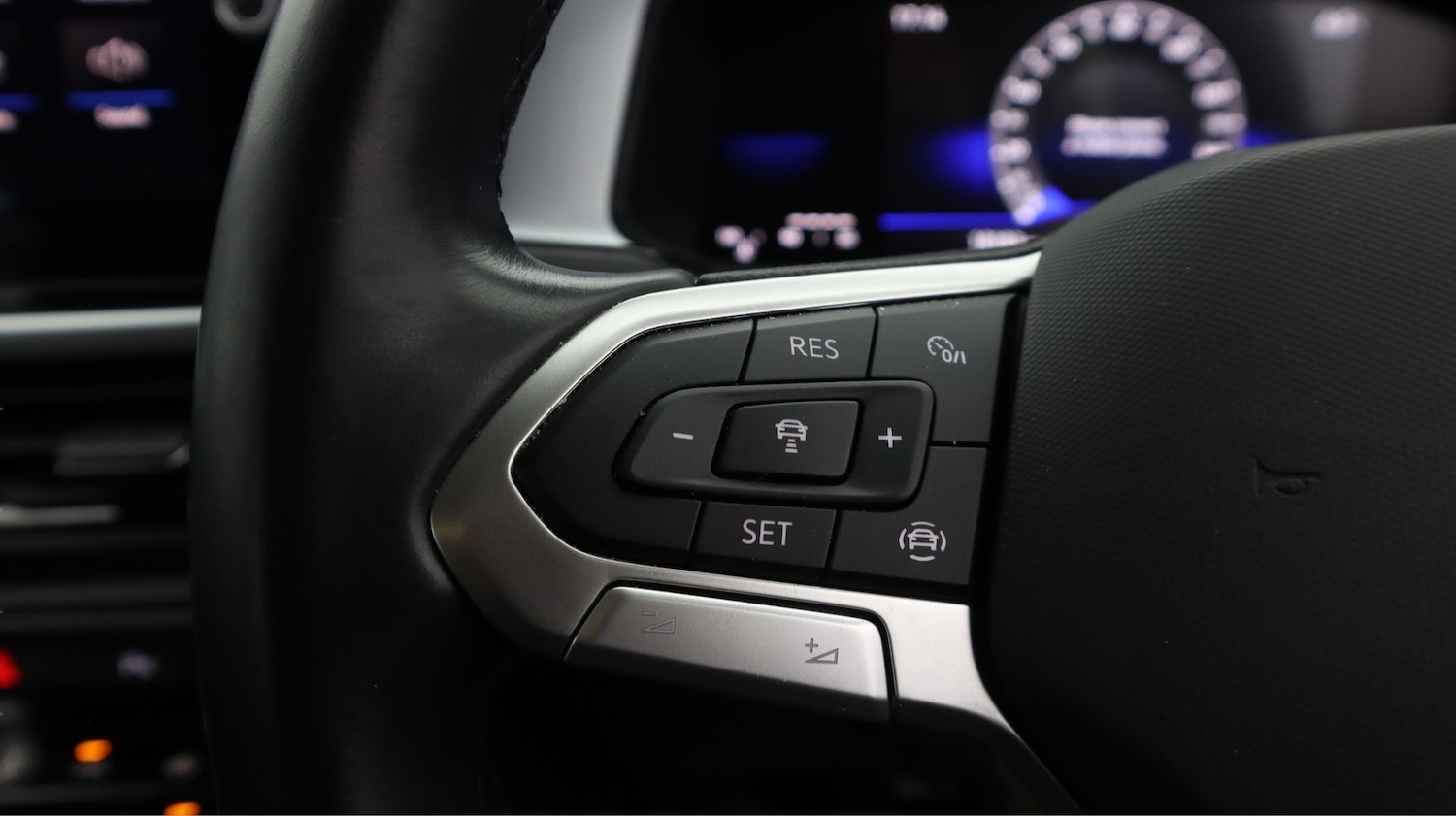 Used Volkswagen T-Roc 2022 for sale - 77417088: Photo 21