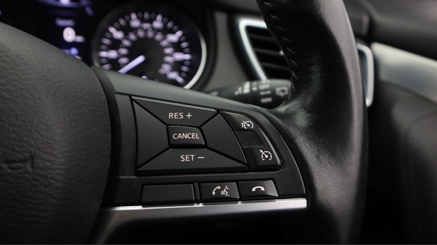 Used Nissan Qashqai 2018 for sale - 78081665: Photo 22