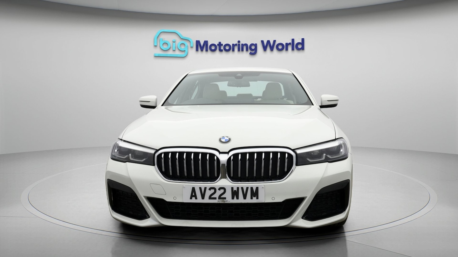 Used BMW 5 Series 2022 for sale - 77689454: Photo 2