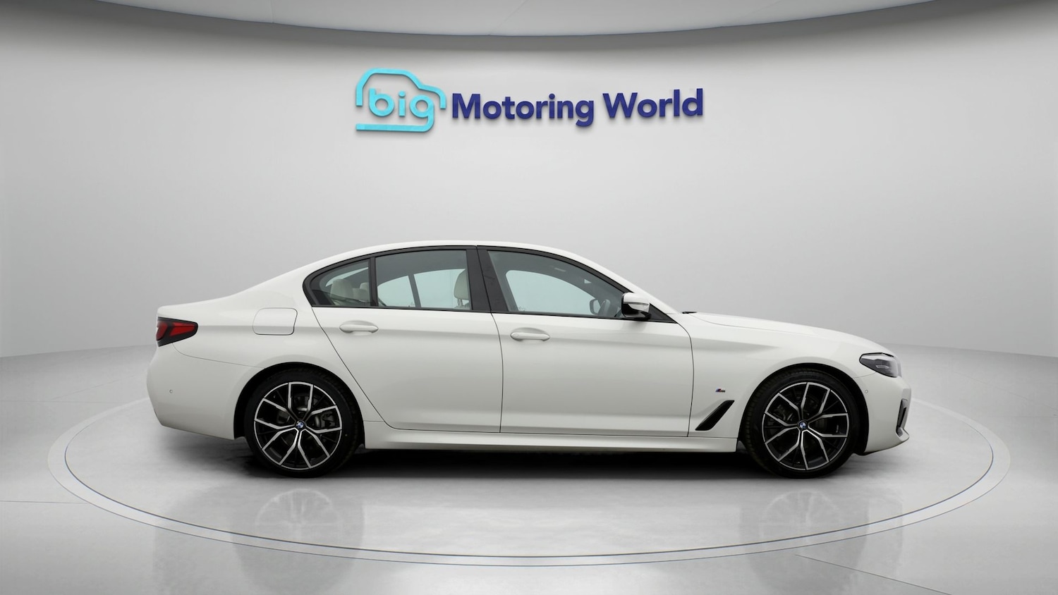 Used BMW 5 Series 2022 for sale - 77689454: Photo 8
