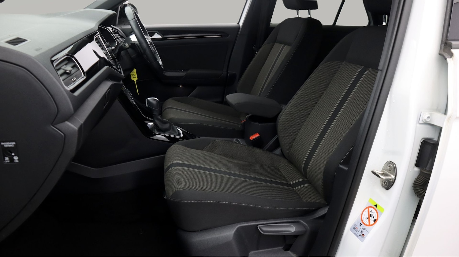 Used Volkswagen T-Roc 2021 for sale - 77357528: Photo 14