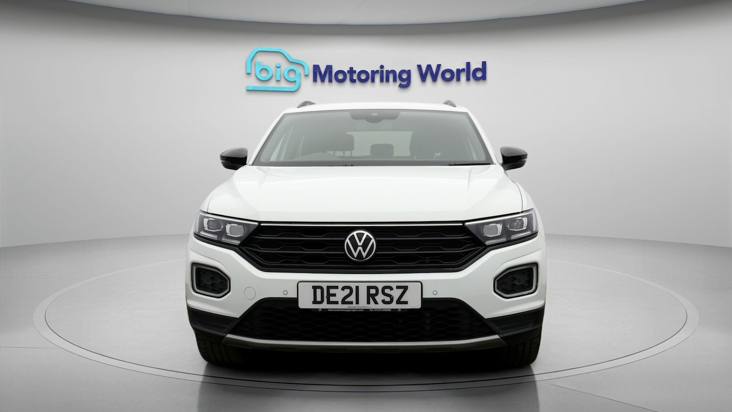 Used Volkswagen T-Roc 2021 for sale - 77357528: Photo 2