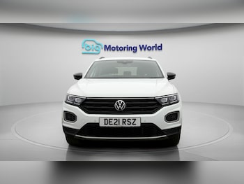 Used Volkswagen T-Roc 2021 for sale - 77357528: Photo