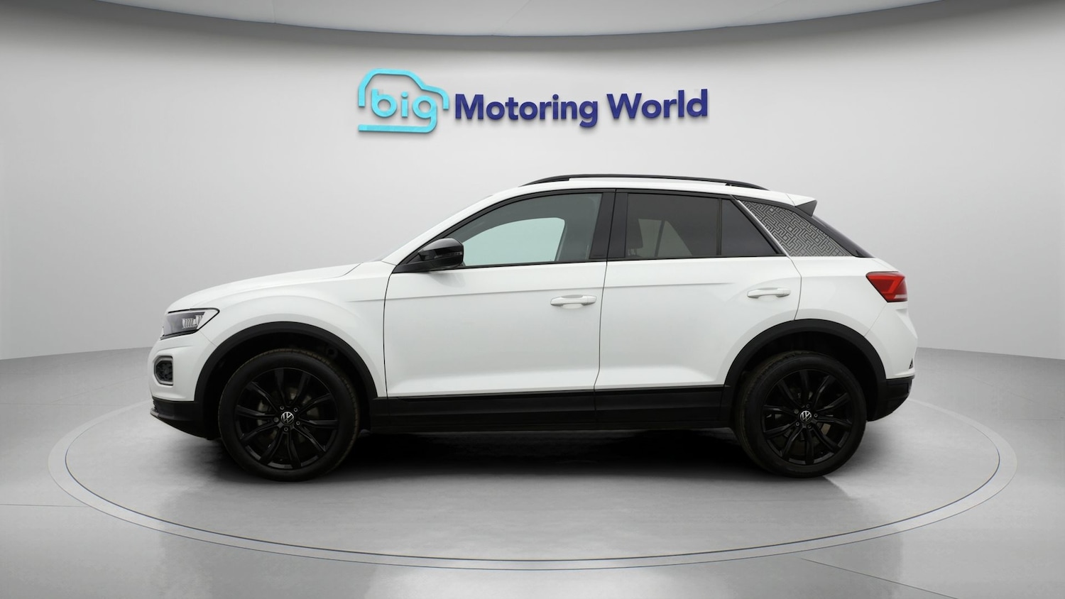 Used Volkswagen T-Roc 2021 for sale - 77357528: Photo 4