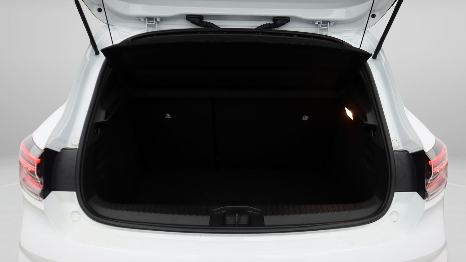 Used Renault Clio 2024 for sale - 78042467: Photo 17