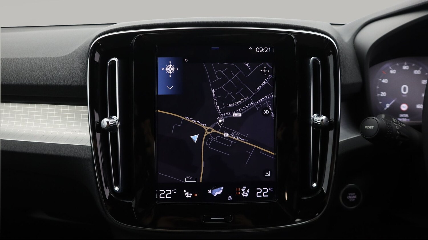 Used Volvo XC40 2023 for sale - 77248363: Photo 11