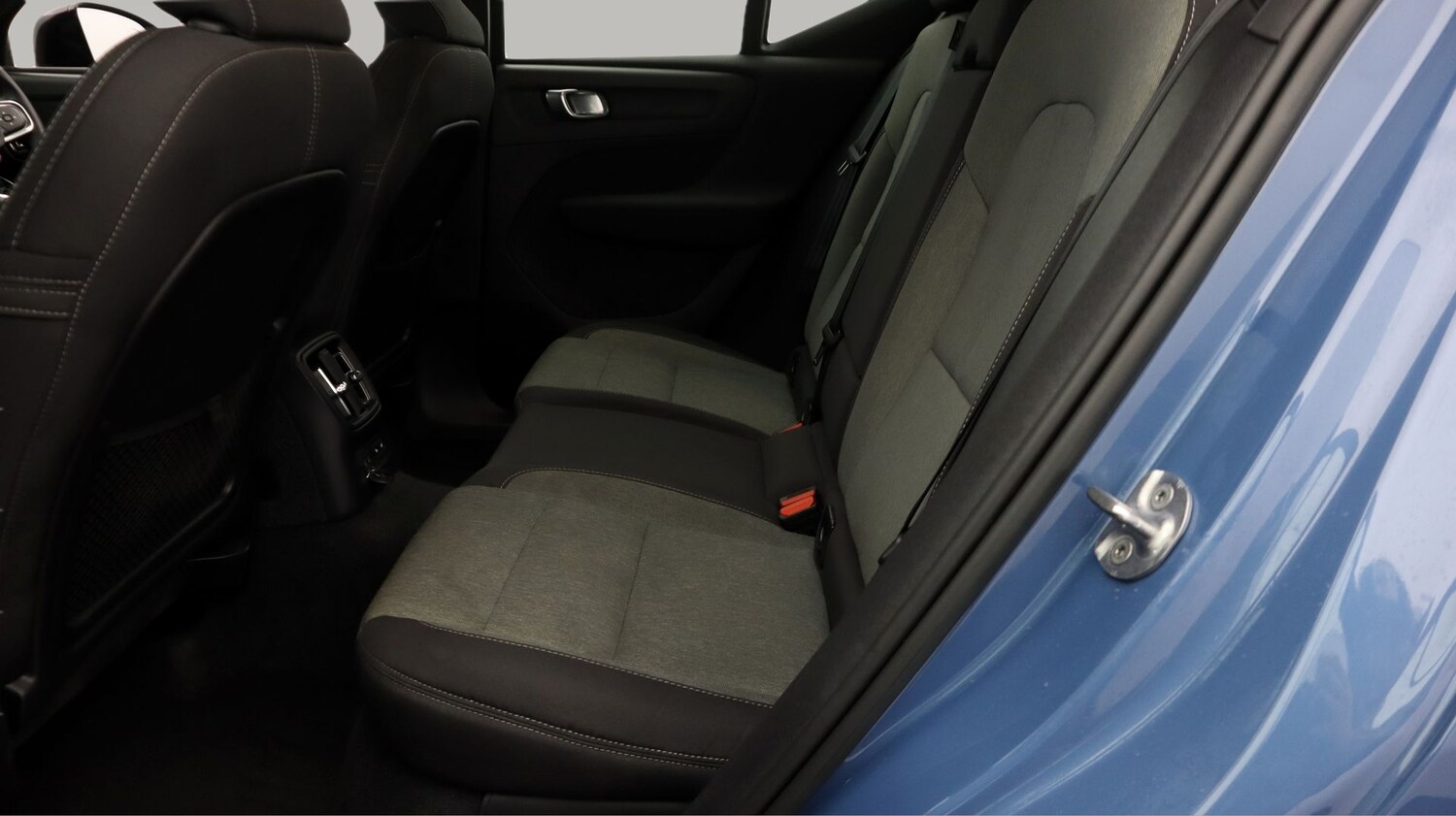 Used Volvo XC40 2023 for sale - 77248363: Photo 16