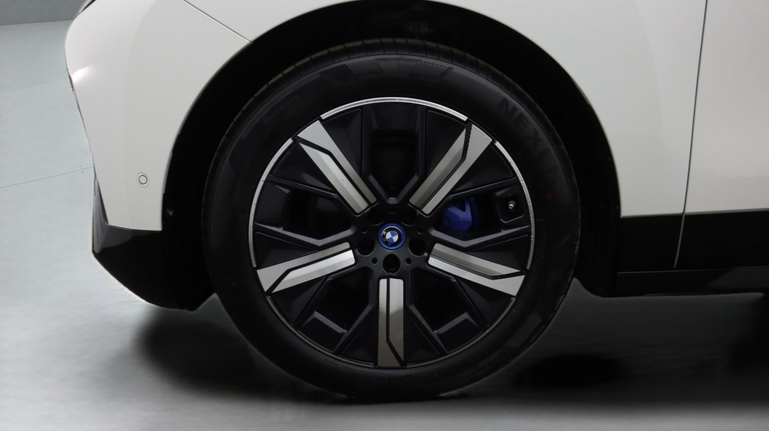 Used BMW iX 2022 for sale - 77261815: Photo 18