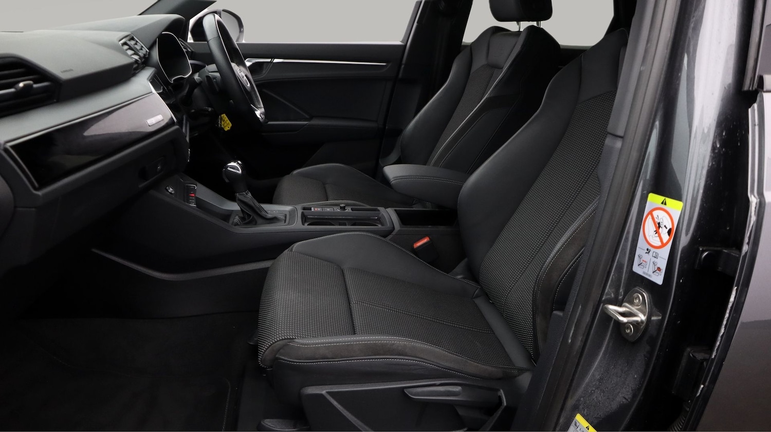 Used Audi Q3 2021 for sale - 77409755: Photo 14