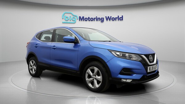 Used Nissan Qashqai 2019 for sale - 76306906: Photo 2