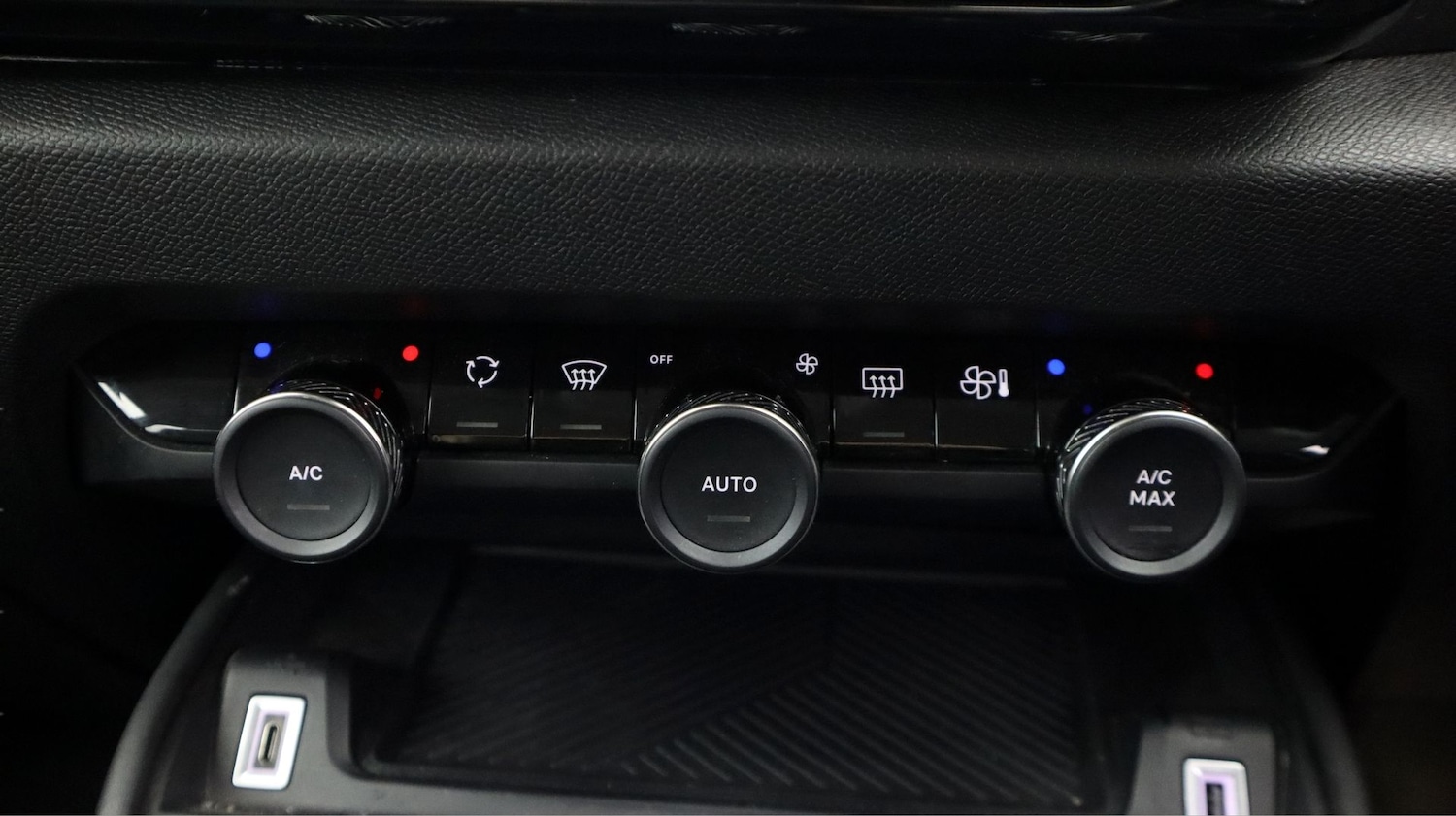 Used Citroen C4 2021 for sale - 77782217: Photo 12