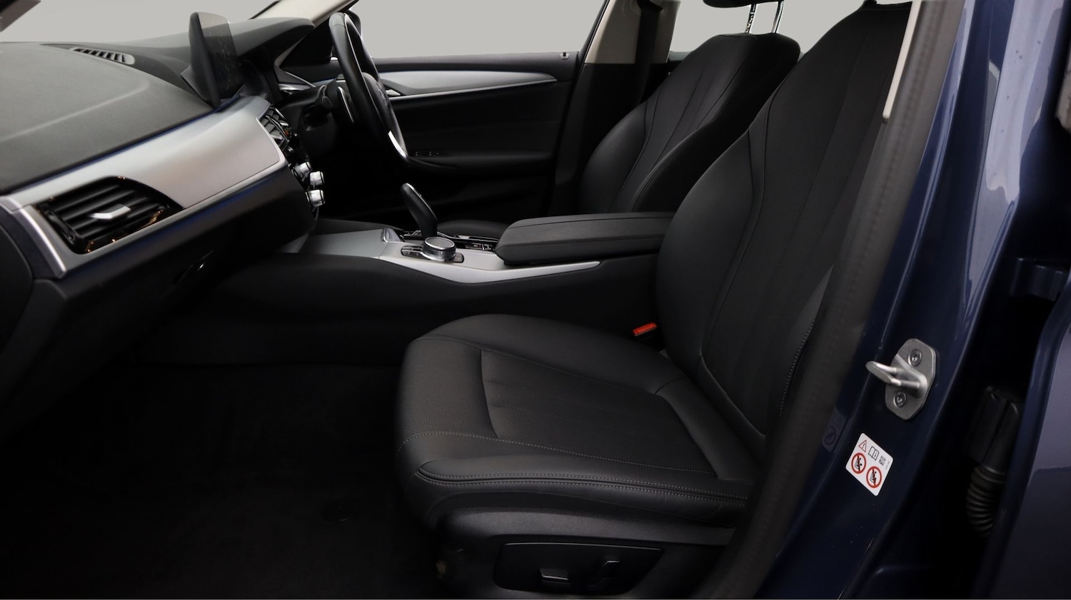 Used BMW 5 Series 2023 for sale - 77223397: Photo 14