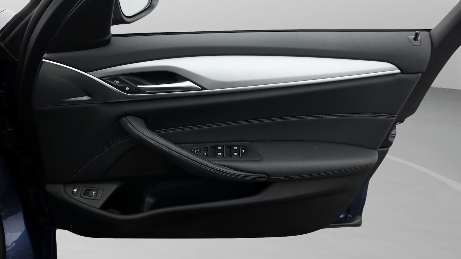 Used BMW 5 Series 2023 for sale - 77223397: Photo 15