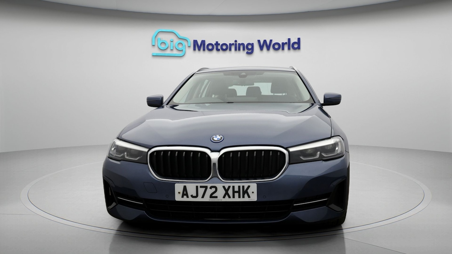 Used BMW 5 Series 2023 for sale - 77223397: Photo 2