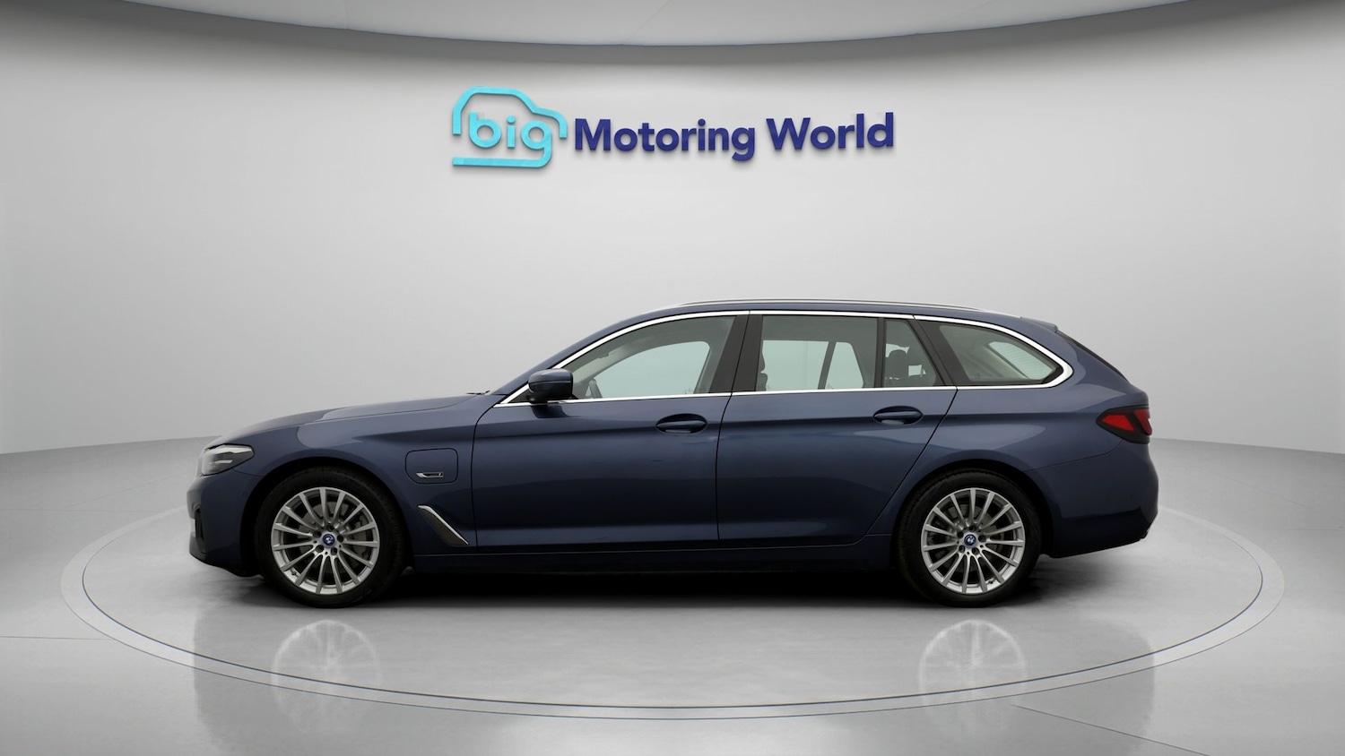 Used BMW 5 Series 2023 for sale - 77223397: Photo 4
