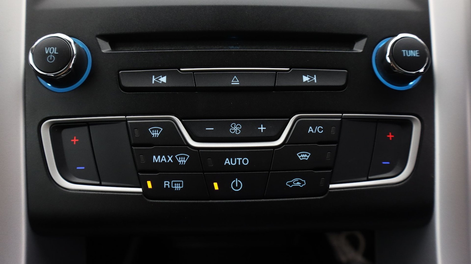 Used Ford Mondeo 2017 for sale - 77195580: Photo 12