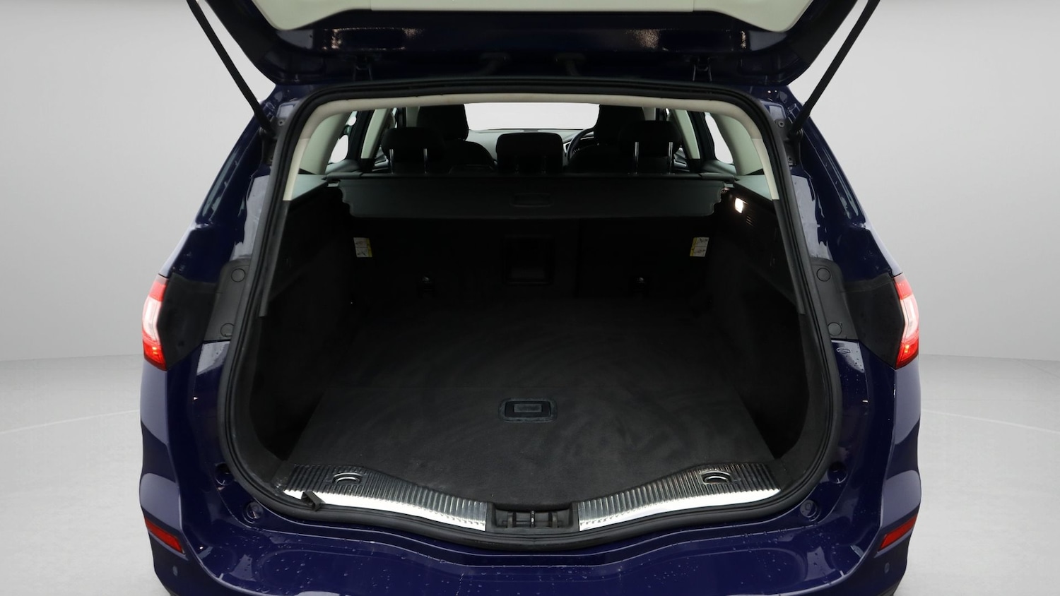 Used Ford Mondeo 2017 for sale - 77195580: Photo 17