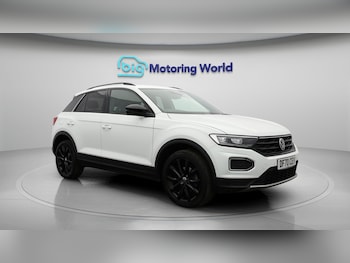 Used Volkswagen T-Roc 2020 for sale - 77032991: Photo