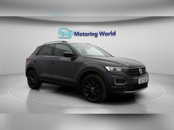 Used Volkswagen T-Roc 2021 for sale - 76200358: Photo 2