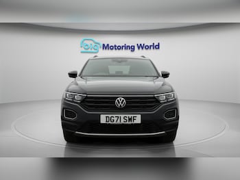 Used Volkswagen T-Roc 2021 for sale - 76200358: Photo 3
